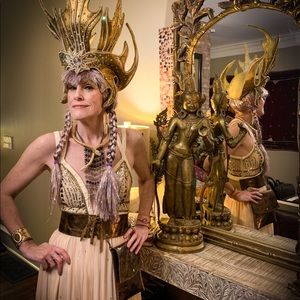 Meet your Posher, Houseof